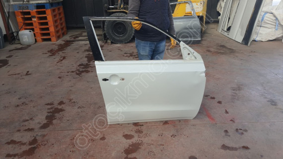 suzuki vitara  sağ ön kapı sefalılar oto cıkma