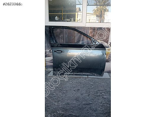 SKODA OCTAVİA SAĞ ÖN KAPI