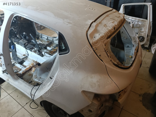 Renault clio 4 kesme tavan arka çamurluk ön şase podye
