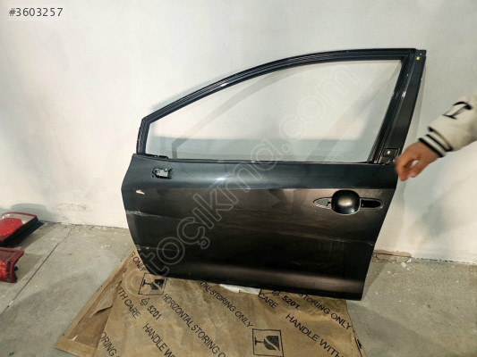 2019/2024 TOYOTA COROLLA GRİ SOL ÖN KAPI ORJINAL