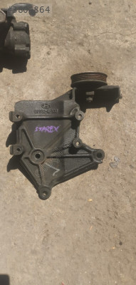 HYUNDAİ STAREX KLİMA KOMRESÖR AYAĞI 97702-4F100