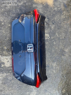 HONDA CİVİC FC5 ORJİNAL BAGAJ KAPAĞI DOLU