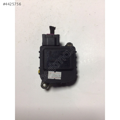 Volkswagen Audi Skoda Isıtıcı Klima Kontrol Kapağı 8D2820511C