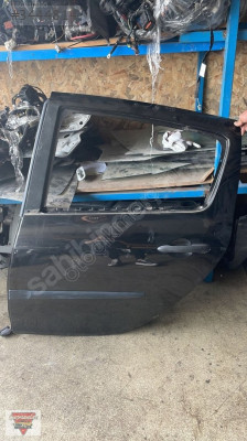 RENAULT CLİO 3 SOL ARKA KAPI ÇIKMA YEDEK PARÇA 05336734493