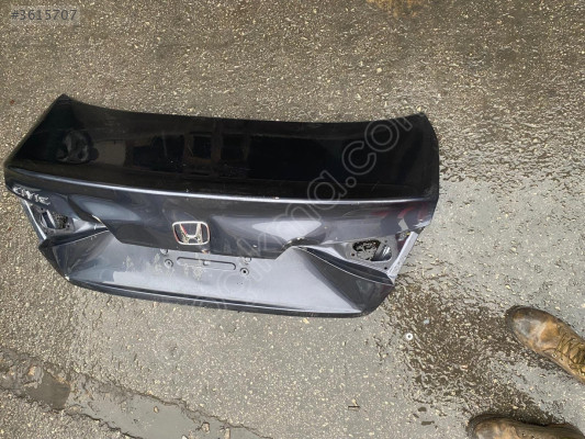 2021/2025 HONDA CİVİC GRİ BAGAJ KAPAĞI ORJINAL