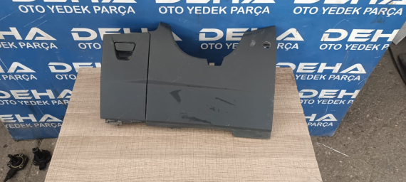 FORD FOCUS 3 GÖĞÜSLÜK ALT TORPİDO PLASTİĞİ BAKALİT BM51-A043A88