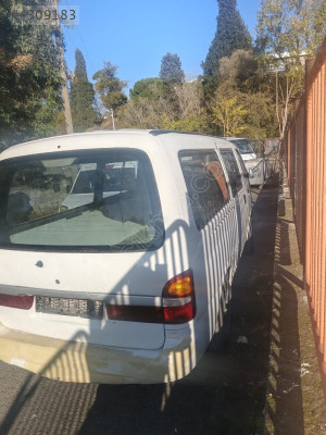 Kia pregio sağ sürgülü kapı çıkma