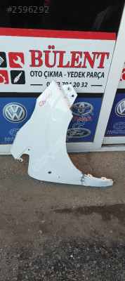 Ford Tourneo Courier sağ ön çamurluk orijinal çıkma