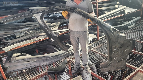 BMW X3 SAĞ YAN DUVAR SAC SEFALILAR OTO CIKMA