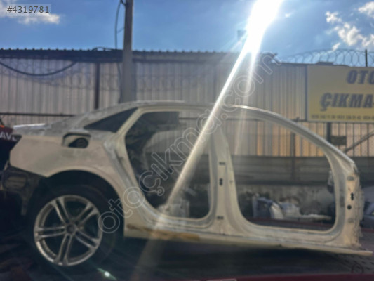 AUDİ A3 2014 SAĞ ARKA KOMPLE