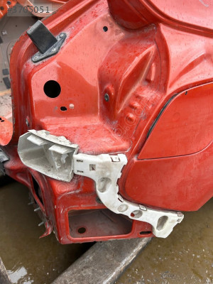 FORD FOCUS 3 HB Sağ Arka Tampon Bağlantı Braketi BM51 17A881