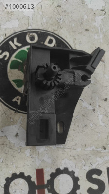 1K1823633 VW Golf 6 motor kaputu açma kolu mekanizması
