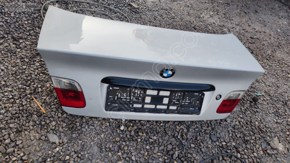 BMW E 46 BAGAJ KAPAĞI