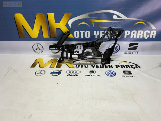 MERCEDES C220-C200-C180 W204 TAMPON BRAKETİ A 204 885 41 65
