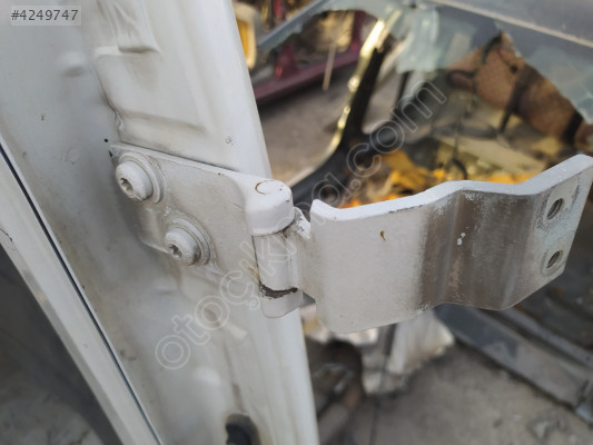 ÇIKMA OPEL COMBO SAĞ ARKA BAGAJ KAPAĞI MENTEŞESİ ÜST