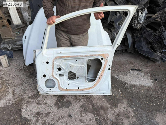 Opel corsa D sağ ön kapı