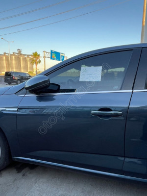 MEGANE 4 SOL ÖN KAPI ORJİNAL ÇIKMA (HATASIZ) DOLU - 801013672R