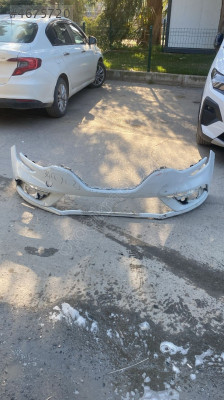 RENAULT MEGANE 4 ÖN TAMPON