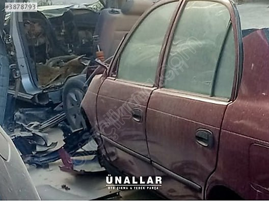 1999 TOYOTA COROLLA SAĞ ARKA KAPI ve TÜM | ÜNALLAR OTO ÇIKMA |