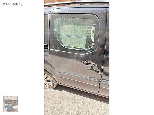 Citroen Berlingo 2011-2015 1.6 tdi sağ arka sürgülü kapı