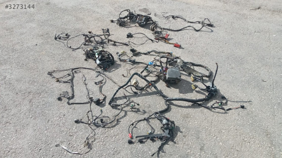 FORD FİESTA 1.4 DİZEL MOTOR TESİSATI ÇIKMA