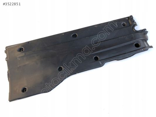3Q0825202 Skoda Super B Taban Muhafaza Sağ Uzun Plastik .