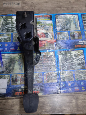 1J1721321D Audi A3, Golf4 Debriyaj Pedalı