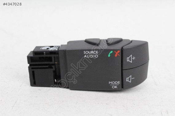 Clio 4-IV HB Radyo Kumanda Düğmesi (2013-2020)