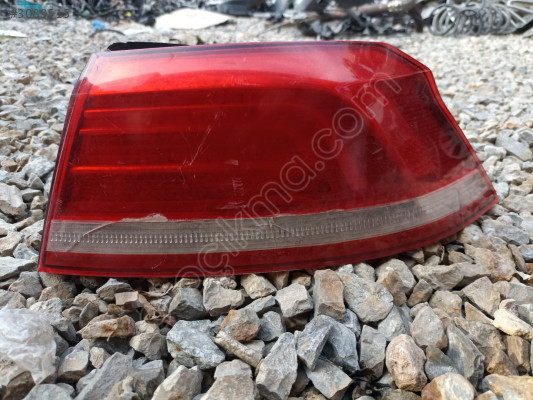 Volkswagen Passat B8 Sağ arka stop