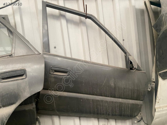TOYOTA COROLLA LİFTBACK SAĞ ÖN KAPI ORJİNAL ÇIKMA 88-92 MODEL