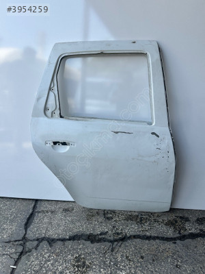 Dacia duster sağarka kapı