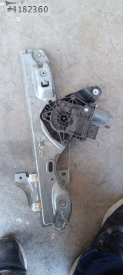 NİSSAN QASHQAİ J12 ÇIKMA SOL ARKA CAM KRİKOSU 82701-6UA1B 2021 -