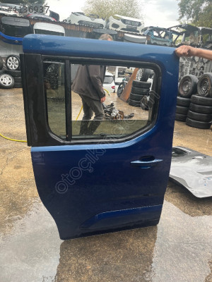 OPEL COMBO SAĞ SÜRGÜLÜ KAPI