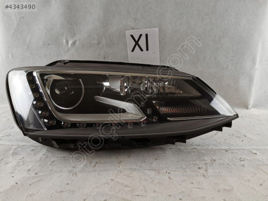 Volkswagen  Jetta 11-17 SAĞ FAR  (Xenon-Beyin) - 5C7941752E