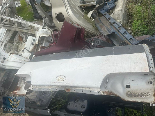 OTO CEM'DEN ÇIKMA HYUNDAİ H100 PANELVAN ESKİ KASA ÖN SAC 1996