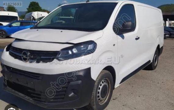 Opel Vivarro arka Çamurluk