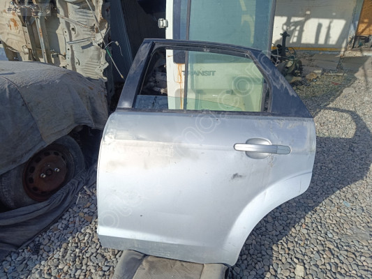 Ford focus sol arka kapı