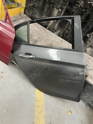 FİAT EGEA SAĞ ARKA KAPI MERT OTO