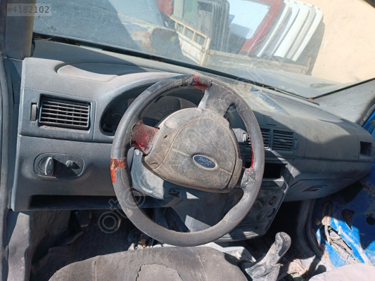 Ford connect dolu göğüs torpido