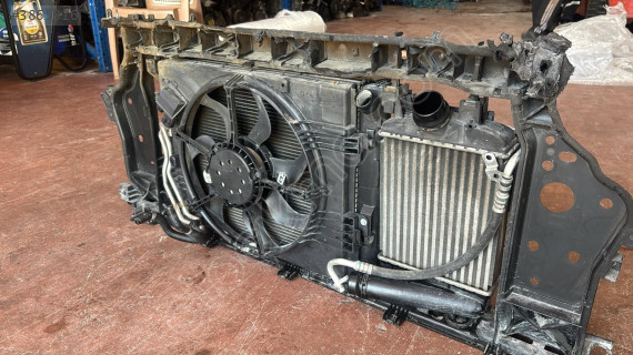 Clio 5 İçin Renault Radyatör Yönlendirici Parçası