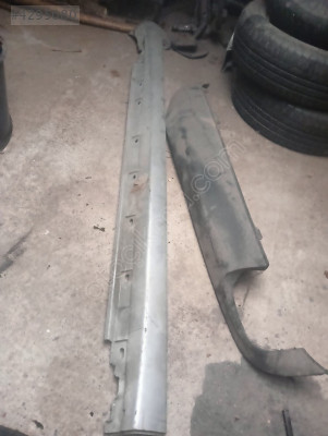 Audi A4 marşpiyel kaplama sağ