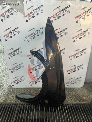 TESLA MODEL Y  SOL ÖN ÇAMURLUK