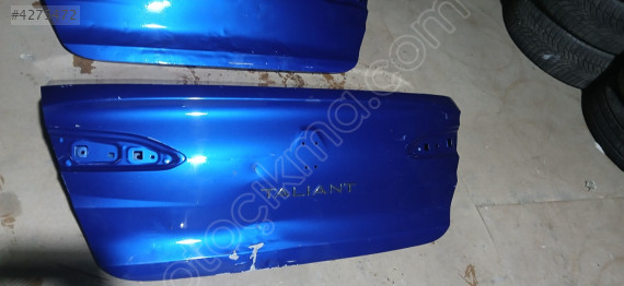 Renault taliant çıkma bagaj kapagı