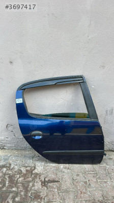 2004 PEUGEOT 206 1.4 DİZEL SAĞ ARKA KAPI