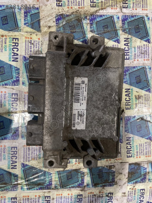 S120200105 Renault Clio 3 1.2 Motor Beyni