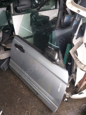 SUBARU FORESTER SAĞ ÖN KAPI