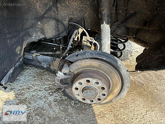 VOLKSWAGEN SCİROCCO SAĞ SOL ARKA AMORTİSÖR VE ARKA YAY