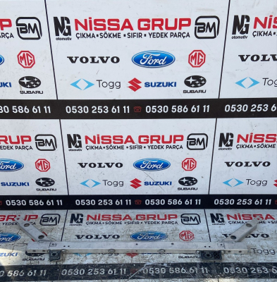 VOLVO XC90 RADYATÖR DESTEK DEMİRİ ORJİNAL ÇIKMA PARÇA 32244774
