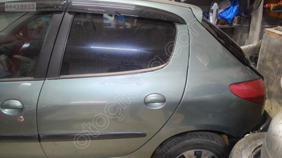 Peugeot 206 sağ arka kapı dolu