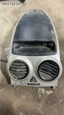 OPEL CORSA D ÇIKMA ORJİNAL GARANTİLİ KALORİFER IZGARASI